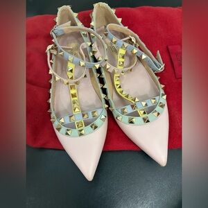 Valentino Garavani Pointed Rockstud T-Strap Flats with pastel trims size 36